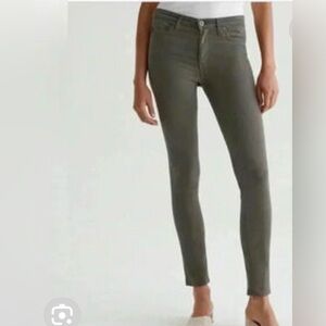 AG Jeans Prima Ankle Cigarette Jean in a blue-grey. NWT. SZ 29